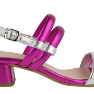 Sandalias de tiras en pieles metalizadas con tacón ancho