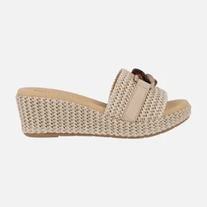 Sandalias de rafia con adorno de cadena