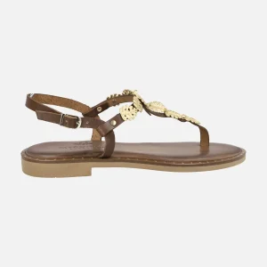 Sandalias griegas con adorno de hojas entrelazadas