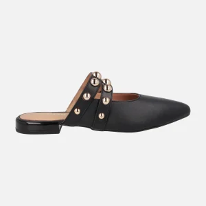 Mules negros de piel con tachas doradas Ahnapee