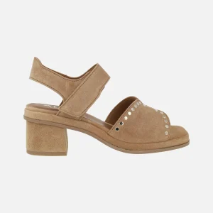 Sandalias de tacón Sena en serraje camel con cierre de velcro