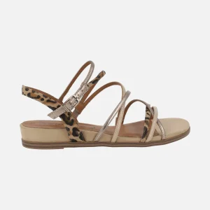 Sandalias de tiras combinadas con animal print