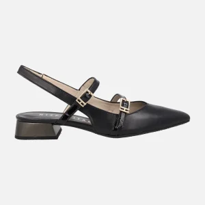 Bailarinas de piel destalonadas con tiras de hebillas y puntera afilada