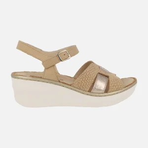 Sandalias combinadas de piel con cuña y pulsera al tobillo