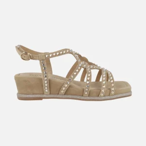 Sandalias de ante beige con cobertura de strass