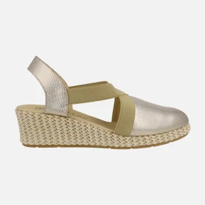 Alpargatas en piel dorada combinada con tejido elástico