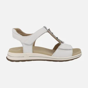 Sandalias confort en piel con cierre de velcros y adorno metálico