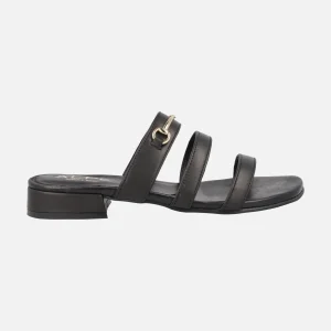 Sandalias negras con triple tira y adorno metálico Amalfi