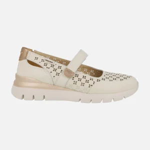 Mercedes de piel con troquelados y cierre de velcro Cantabria