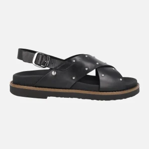 Sandalias negras de piel con tachas Aitana