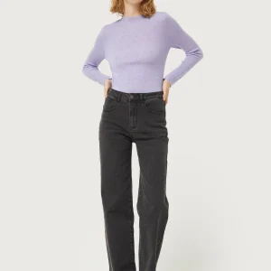 Top con cuello perkins lila