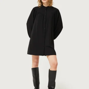 Vestido corto cuello mao negro