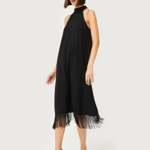 Vestido halter con flecos negro
