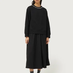 Sudadera con cuello joya negra