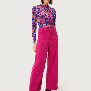 Top ajustado estampado floral Dewberry