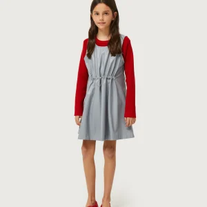 Vestido de niña de piel sintética gris