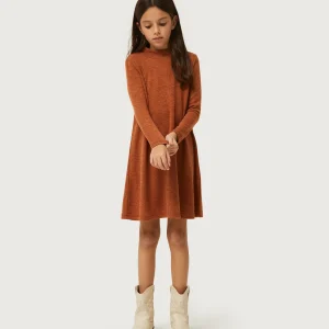 Vestido corto de niña cuello perkins marrón