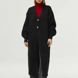 Abrigo largo cuello pico negro