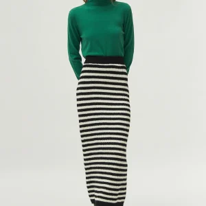 Falda larga de punto rayas negras