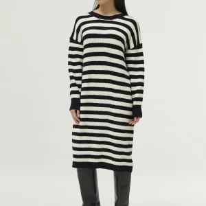 Vestido de punto rayas negras