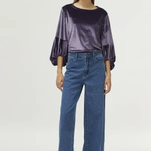 Top de terciopelo manga abullonada morado