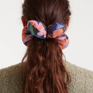 Coletero con forma de flor estampado Tigerlily