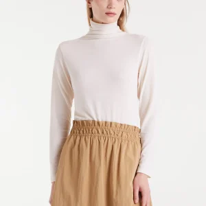 Camiseta cuello alto blanco