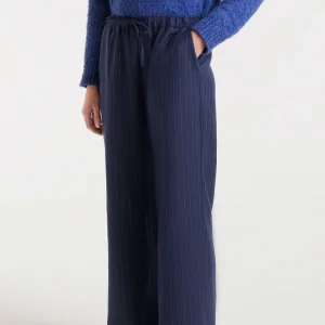 Pantalón de raya diplomática azul