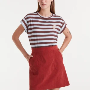 Camiseta 100% algodón con estampado de rayas marrón y bordado de luna