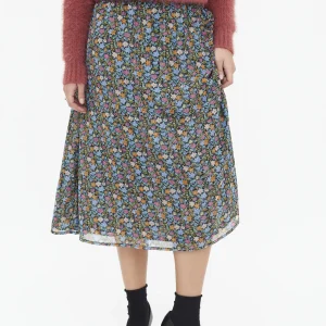 Falda midi con estampado Flowers Lurex