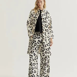 Gabardina 100% algodón con estampado Dalmatian