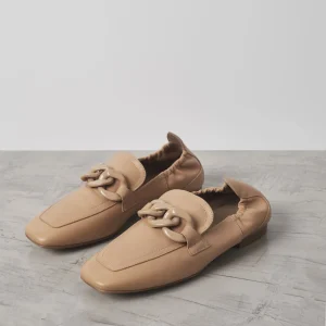 Mocasines Emma de piel con cadena