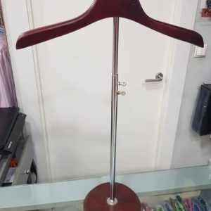 Percheros de Pie de Madera