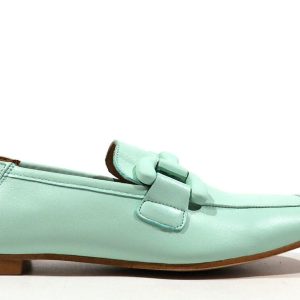 Mocasines de piel con adorno de pasta al tono para mujer