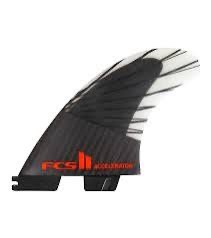 QUILLAS FCS II ACCELERATOR PC CARBÓN 3 FINS BLACK RED TALLA M